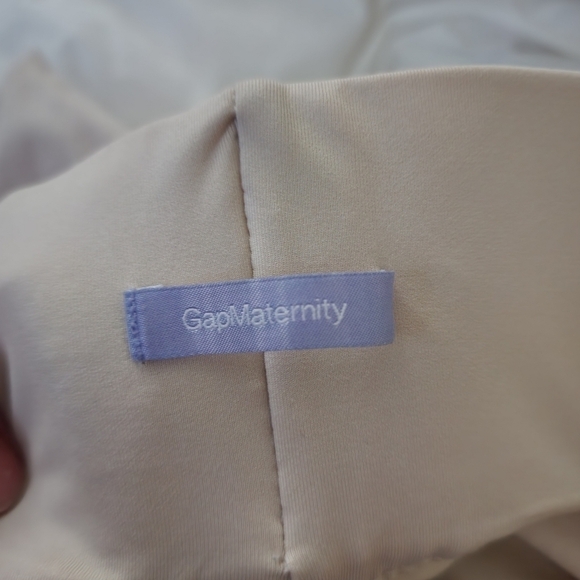Gap Maternity Khaki Tan Pants Women's Size 6 Cropped Ankle Half Panel Belly EUC - Picture 6 of 9